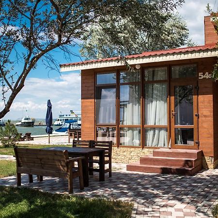 Prichal 80 Hotel Zatoka Ngoại thất bức ảnh