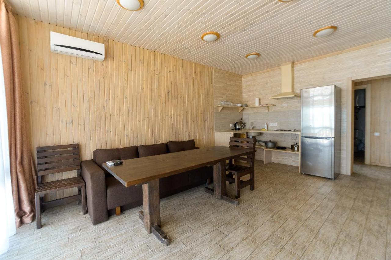 Prichal 80 Hotel Zatoka Ngoại thất bức ảnh