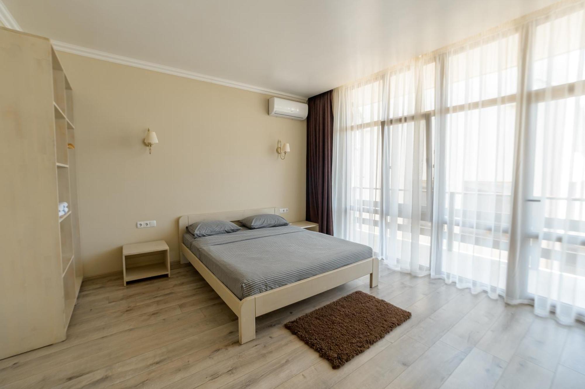Prichal 80 Hotel Zatoka Ngoại thất bức ảnh